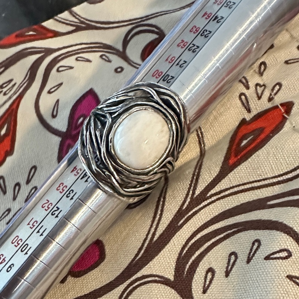 Elegant Sterling  Silver and White Women's Ring Sz 8 Earthy and Rustic